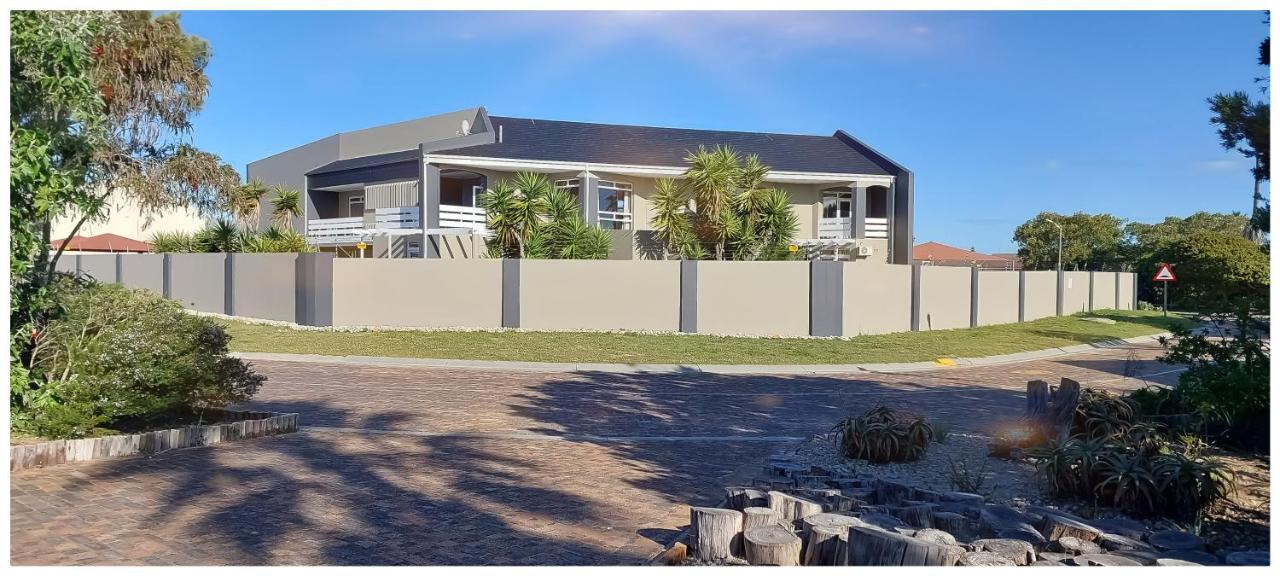Beachwood Inn Melkbosstrand Cape Town Exterior foto