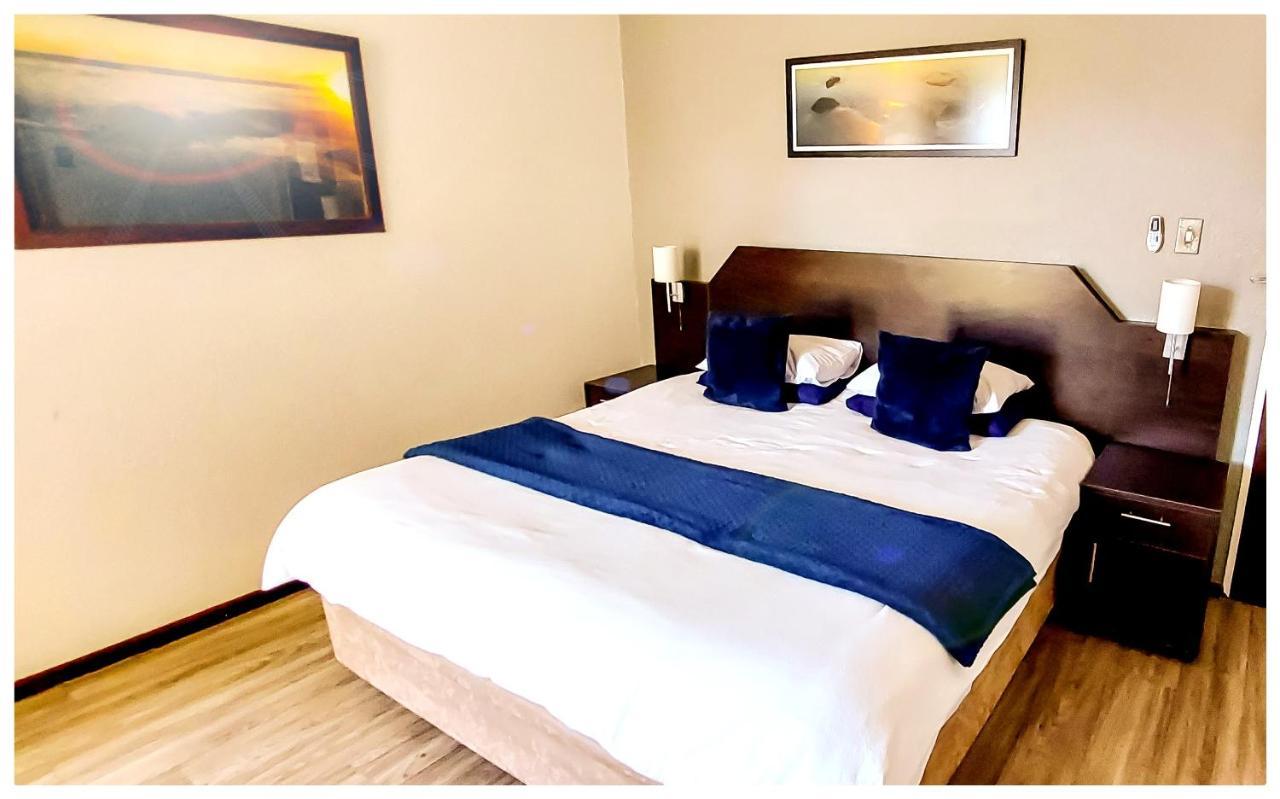 Beachwood Inn Melkbosstrand Cape Town Exterior foto